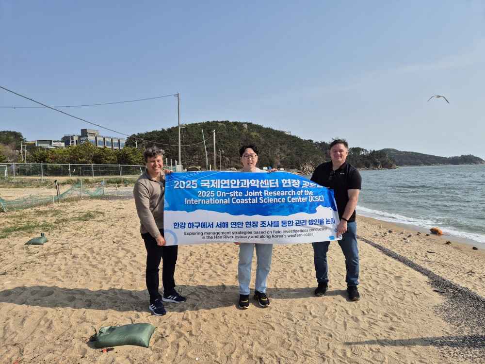 그림입니다. 원본 그림의 이름: KakaoTalk_20250507_113524895_10.jpg 원본 그림의 크기: 가로 1000pixel, 세로 750pixel