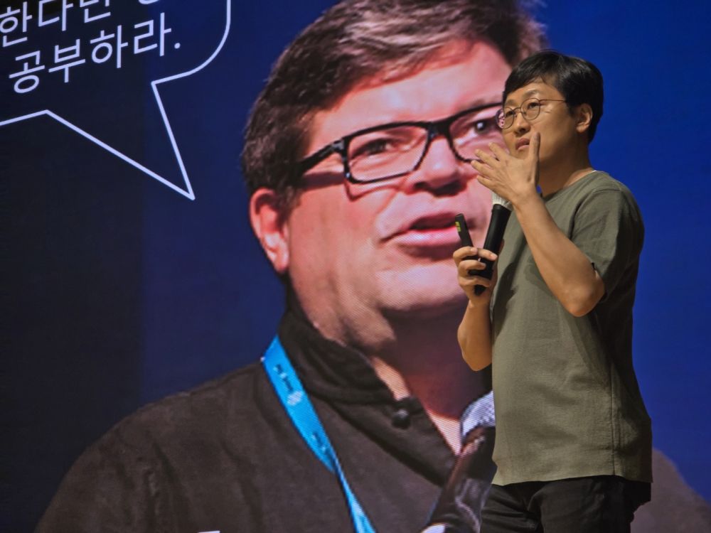 그림입니다.  원본 그림의 이름: KakaoTalk_20250604_094138824_11.jpg  원본 그림의 크기: 가로 1400pixel, 세로 1050pixel