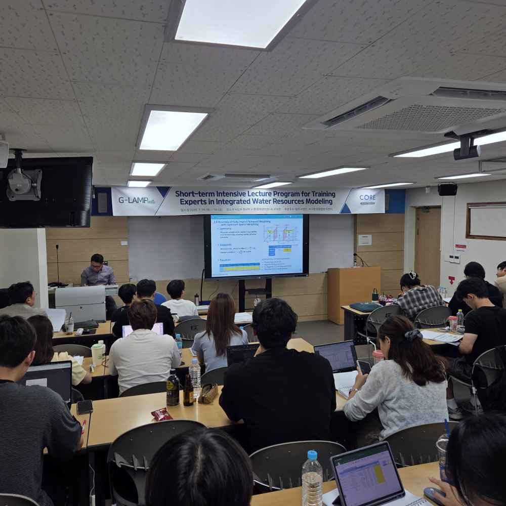 그림입니다.  원본 그림의 이름: KakaoTalk_20250721_162233204_22.jpg  원본 그림의 크기: 가로 1496pixel, 세로 1496pixel