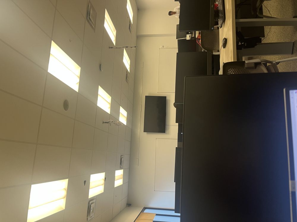 그림입니다.  원본 그림의 이름: KakaoTalk_20250916_170534416_04.jpg  원본 그림의 크기: 가로 4032pixel, 세로 3024pixel  사진 찍은 날짜: 2025년 08월 21일 오후 11:25  카메라 제조 업체 : Apple  카메라 모델 : iPhone 13  프로그램 이름 : 18.5  F-스톱 : 1.6  노출 시간 : 1/60초  ISO 감도 : 80  노출 모드 : 자동  35mm 초점 거리 : 26  프로그램 노