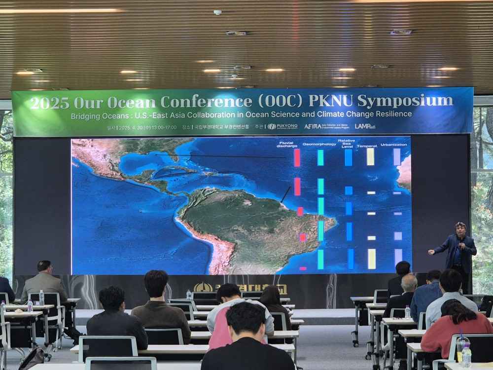 그림입니다.  원본 그림의 이름: KakaoTalk_20250507_113521925_07.jpg  원본 그림의 크기: 가로 1000pixel, 세로 750pixel