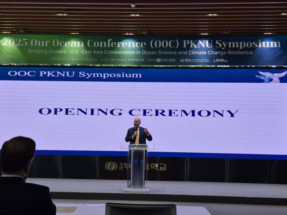 그림입니다.  원본 그림의 이름: KakaoTalk_20250507_113521925_11.jpg  원본 그림의 크기: 가로 1000pixel, 세로 750pixel