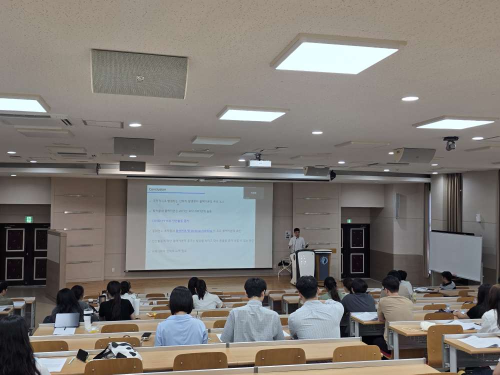 그림입니다.  원본 그림의 이름: CLP000062180005.bmp  원본 그림의 크기: 가로 4000pixel, 세로 3000pixel