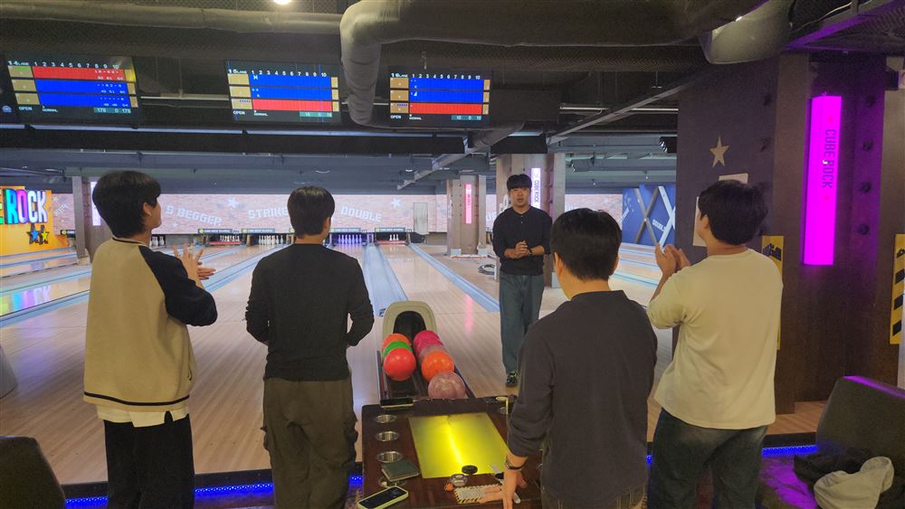 그림입니다.  원본 그림의 이름: 뉴브로3.jpg  원본 그림의 크기: 가로 4000pixel, 세로 2252pixel  사진 찍은 날짜: 2026년 02월 27일 오후 7:47  카메라 제조 업체 : samsung  카메라 모델 : SM-S906N  프로그램 이름 : S906NKSS7GZA1  F-스톱 : 1.8  노출 시간 : 1/60초  ISO 감도 : 64  색 대표 : sRGB  노출 모드 : 자동  35mm 초점 거리 : 23  프로그램 노출 : 자