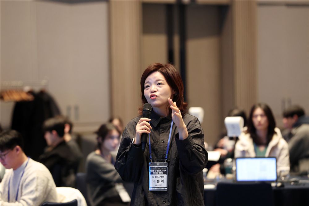 그림입니다.원본 그림의 이름: KakaoTalk_20260210_191453991_22.jpg원본 그림의 크기: 가로 6000pixel, 세로 4000pixel사진 찍은 날짜: 2026년 02월 10일 오후 7:03카메라 제조 업체 : Canon카메라 모델 : Canon EOS R5m2프로그램 이름 : Adobe Photoshop 21.1 (Windows)F-스톱 : 4.0노출 시간 : 1/160초색 대표 : sRGB노출 모
