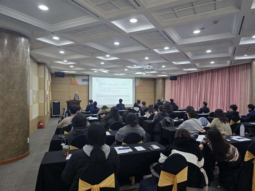 그림입니다.원본 그림의 이름: KakaoTalk_20260206_100842670_10.jpg원본 그림의 크기: 가로 1400pixel, 세로 1050pixelEXIF 버전 : 0232