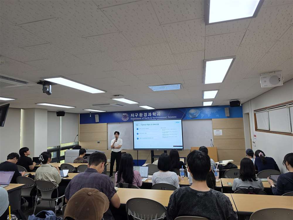 그림입니다.원본 그림의 이름: CLP00006b680002.bmp원본 그림의 크기: 가로 4000pixel, 세로 3000pixel
